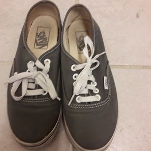 🌷VANS lace up shoes